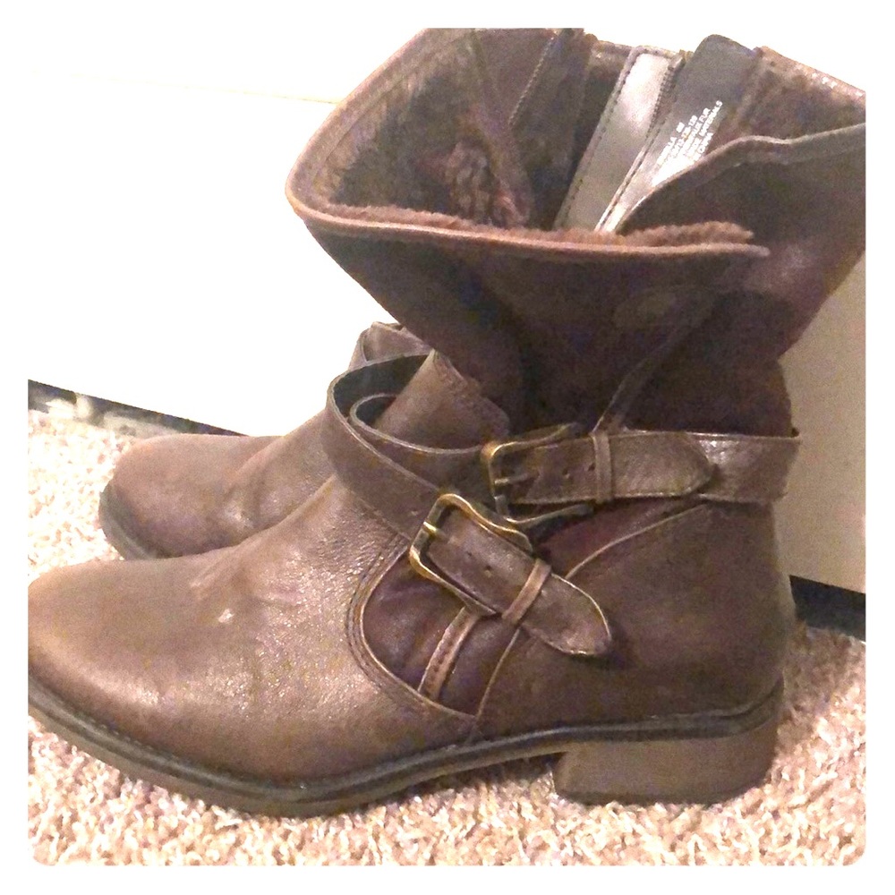 Warm Boots for Fall and Winter